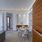 Mackenzie Castella Beachfront Apartment Larnaca