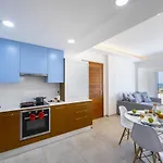 Mackenzie Castella Beachfront Apartamento *