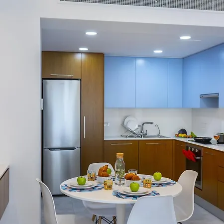 Mackenzie Castella Beachfront * Larnaca