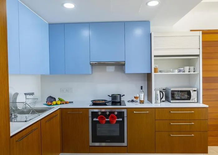 Mackenzie Castella Beachfront Апартаменти *